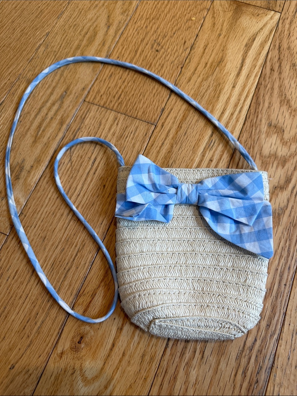 Kids Straw Crossbody Bag with Blue Bow - Picture 1 of 3